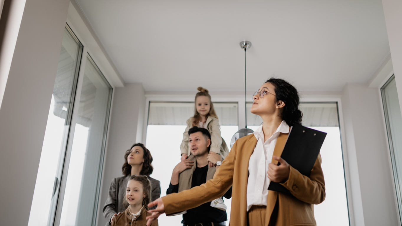 Por qu� Deber�as Considerar la Integraci�n de Realidad Virtual en la Presentaci�n de tu Propiedad para Atraer a Compradores Innovadores con un Agente